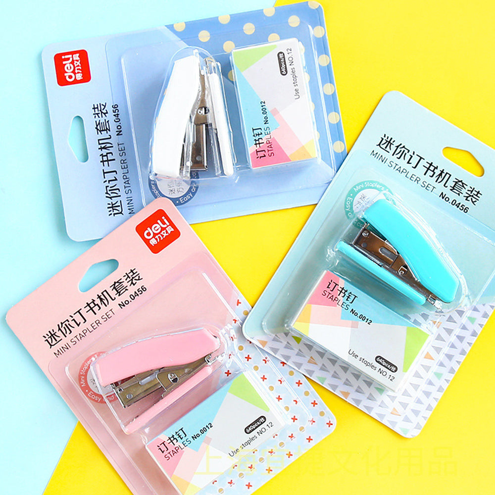 DELI 0456 Mini Stapler Set Portable Paper Binding Machine, Random Color DELI 0456 Mini Stapler Set Portable Paper Binding Machine, Random Color